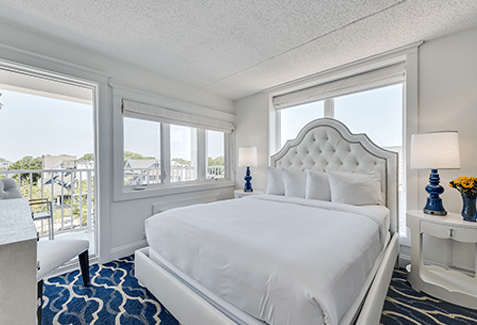 ICONA Cape May hotel room queen bed