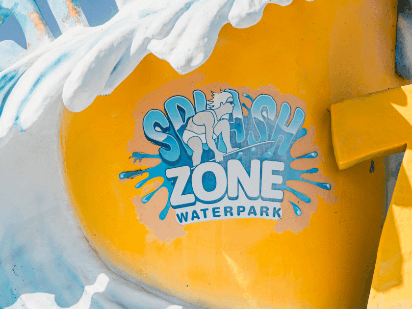 Splash Zone Water Park sign