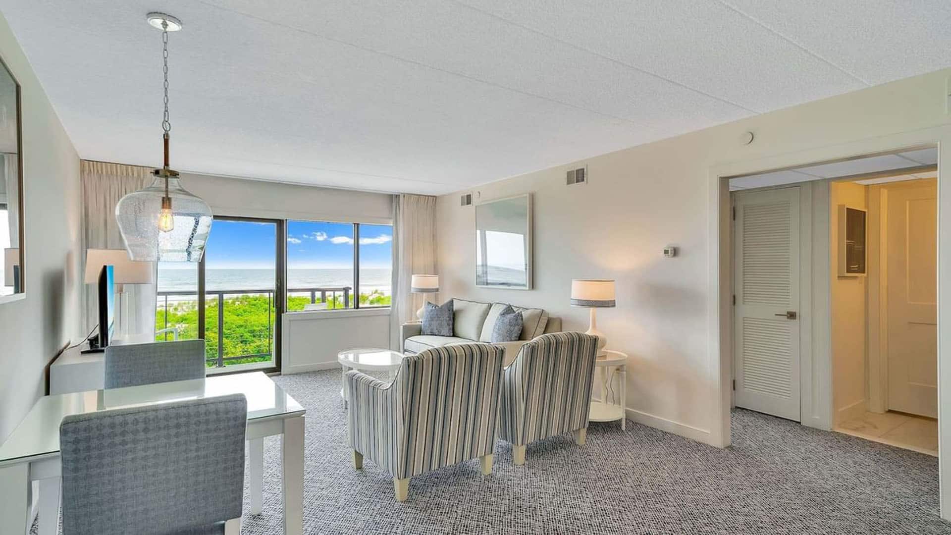 ICONA Windrift oceanfront two bedroom suite