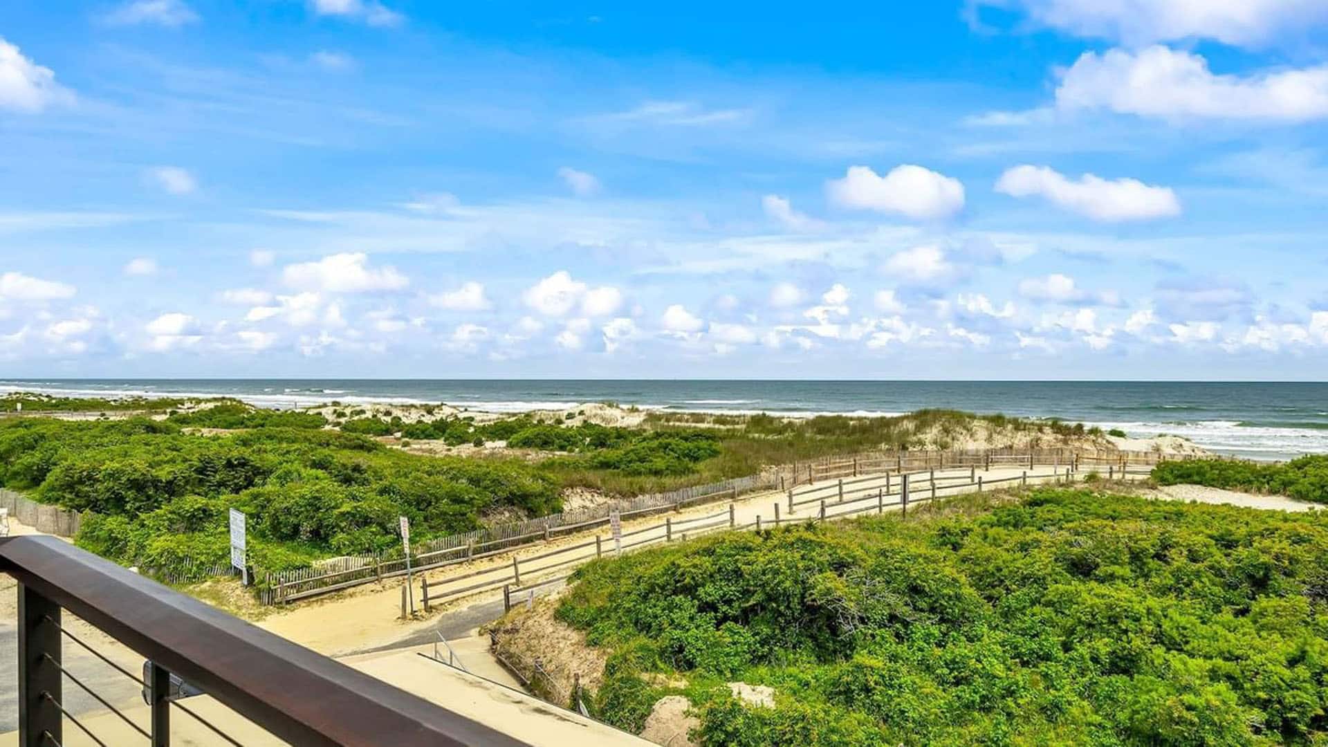 ICONA Windrift oceanfront two bedroom suite balcony view