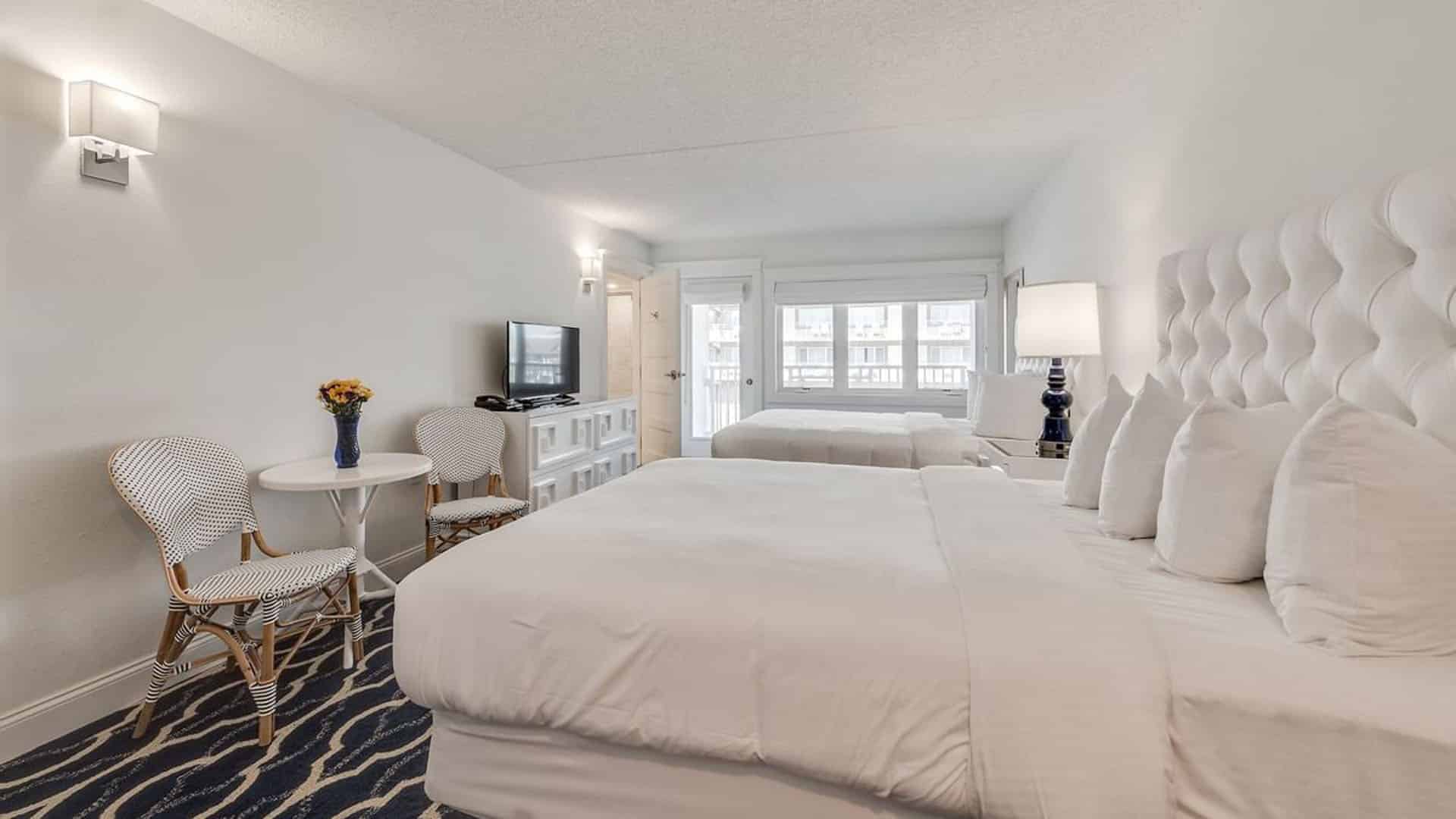 Signature Queen Hotel Room | ICONA Cape May