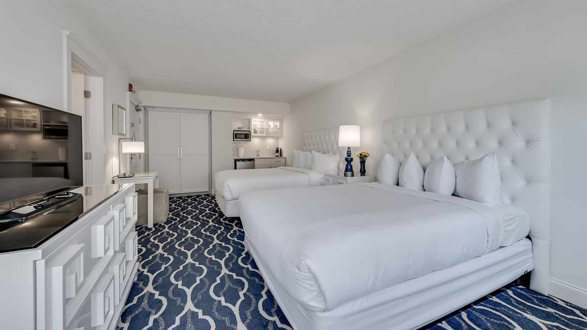 ICONA Cape May signature queen hotel room