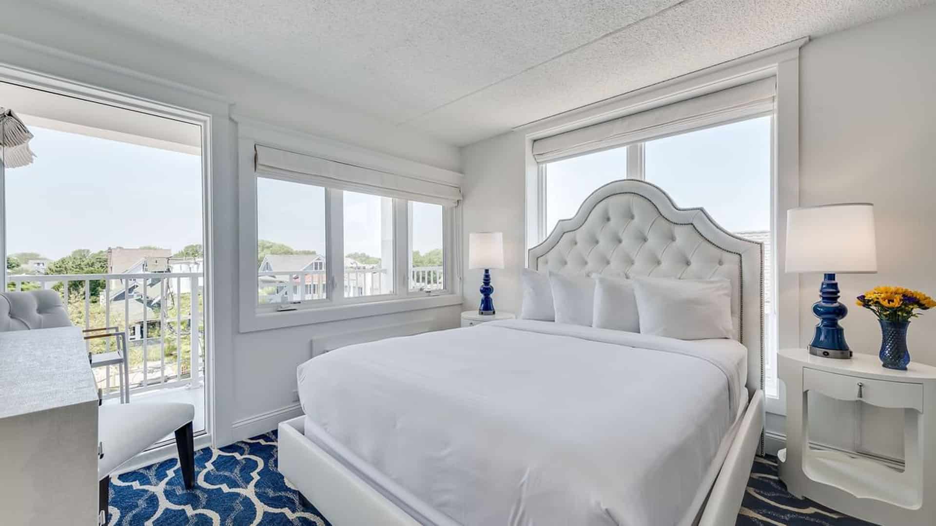 ICONA Cape May hotel room queen bed