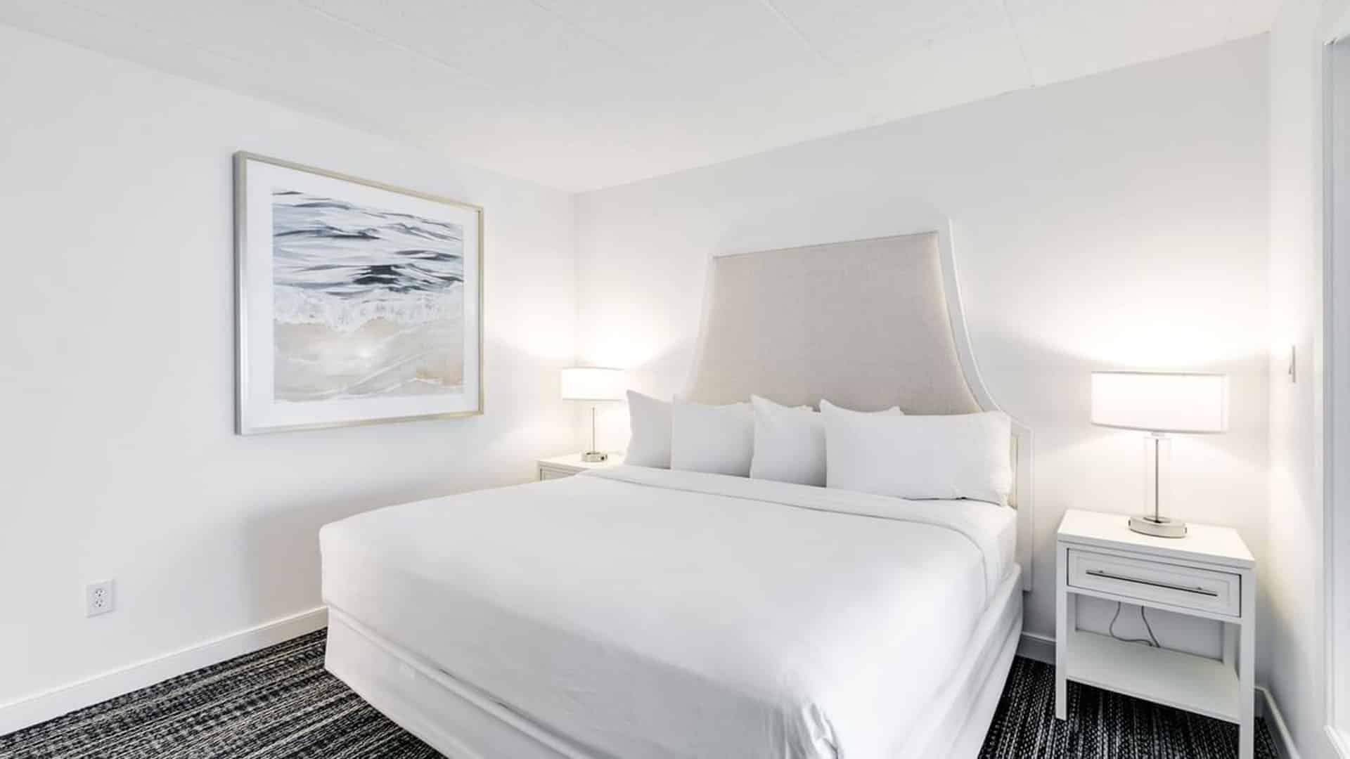 ICONA Windrift signature two bedroom suite bed